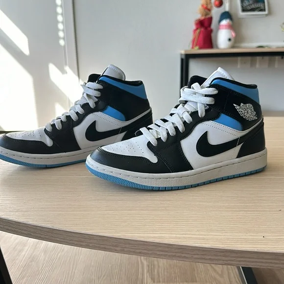 Jordan Shoes Womens Air Jordan Mid University Blue Poshmark